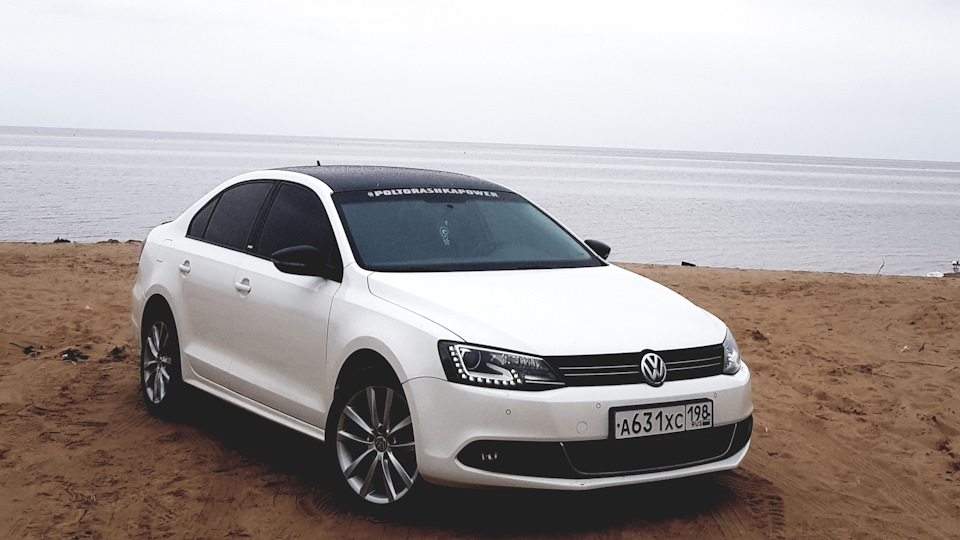 Фото 65 — Volkswagen Jetta: городской стиль вождения